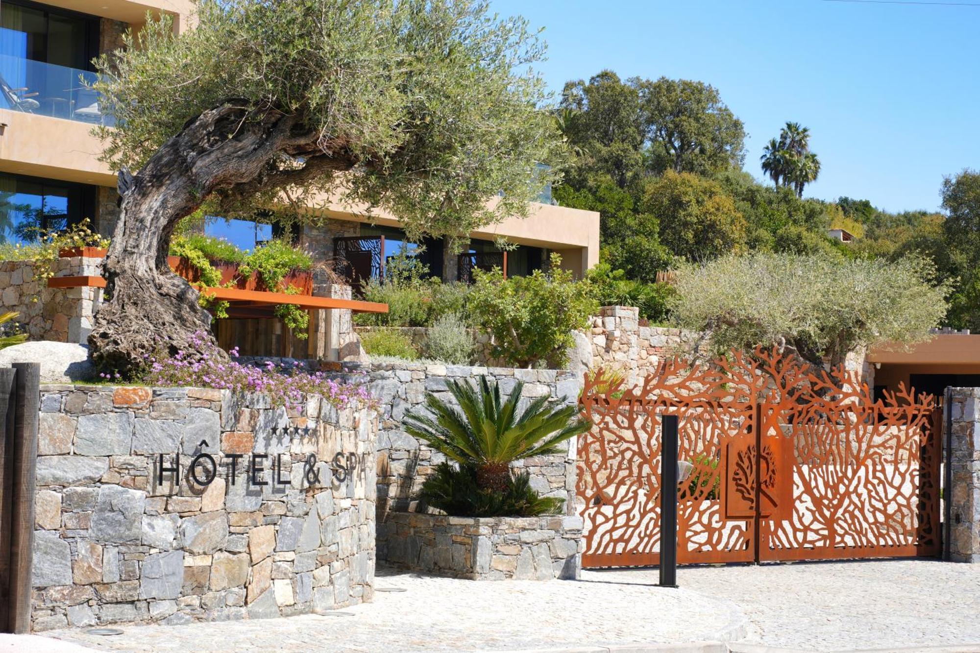 Les Regalia Hotel & Spa Sainte-Lucie de Porto-Vecchio Εξωτερικό φωτογραφία